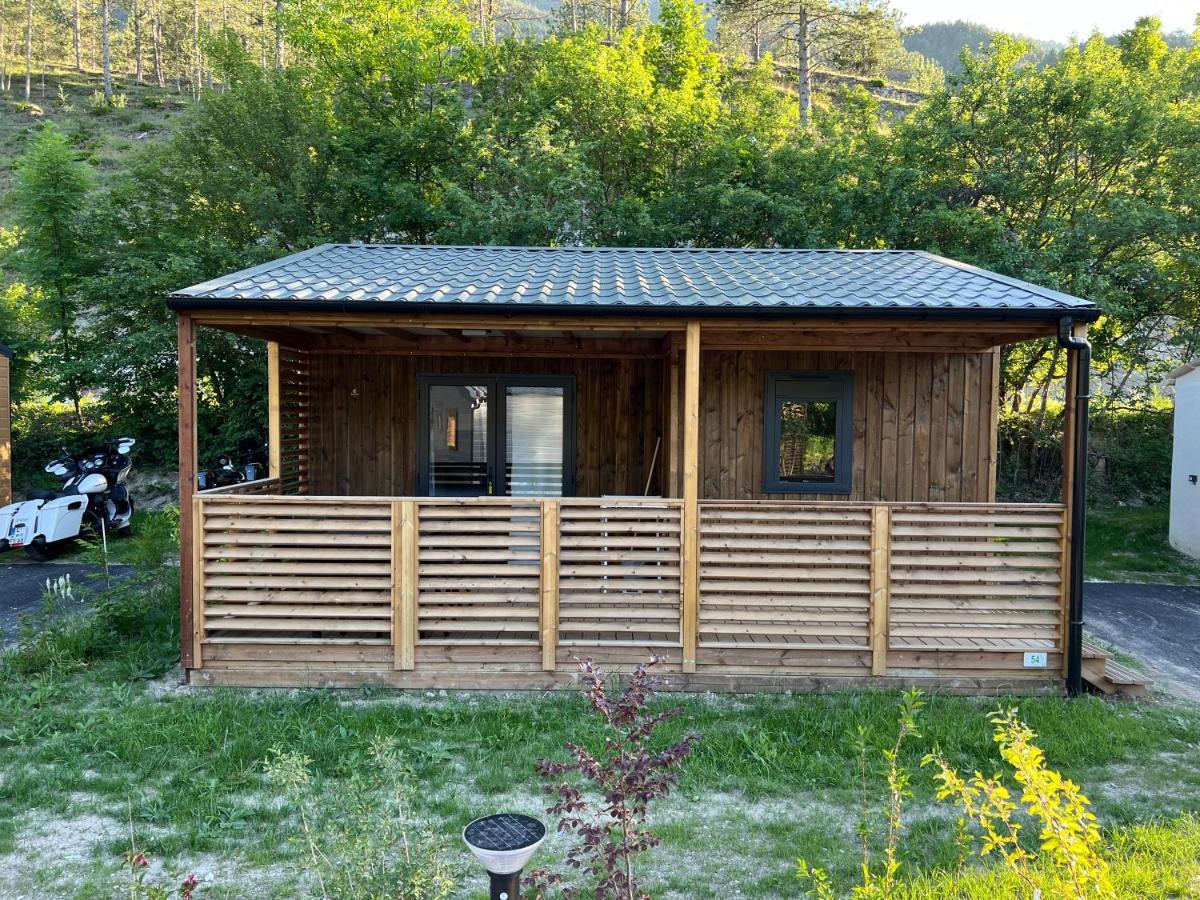Camping La Ferme De Castellane Ngoại thất bức ảnh