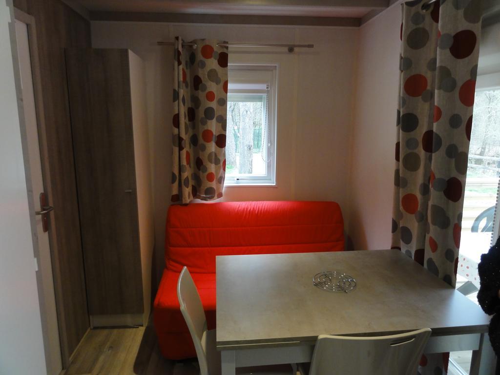 Camping La Ferme De Castellane Ngoại thất bức ảnh