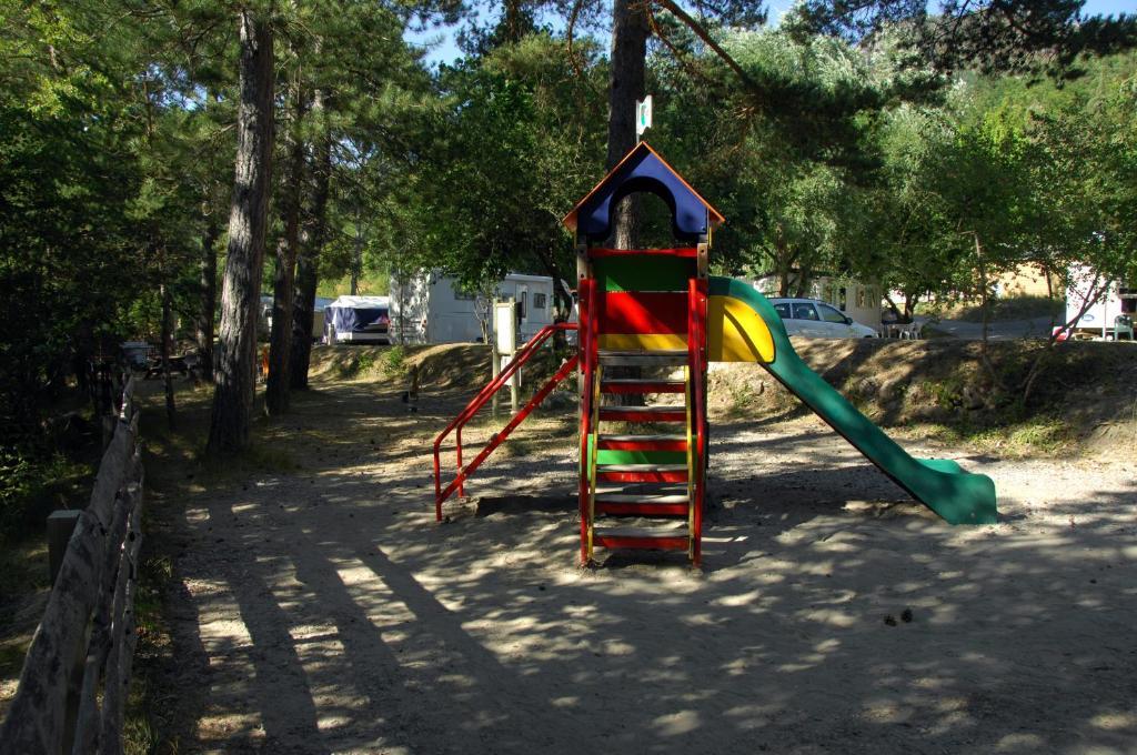 Camping La Ferme De Castellane Ngoại thất bức ảnh
