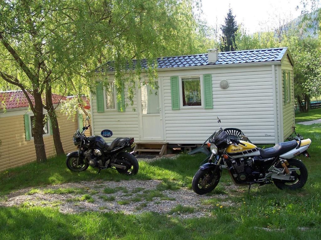 Camping La Ferme De Castellane Phòng bức ảnh