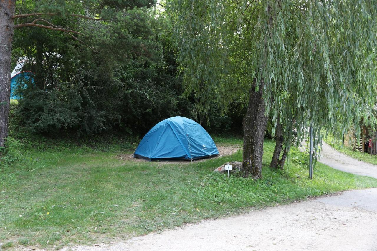 Camping La Ferme De Castellane Ngoại thất bức ảnh